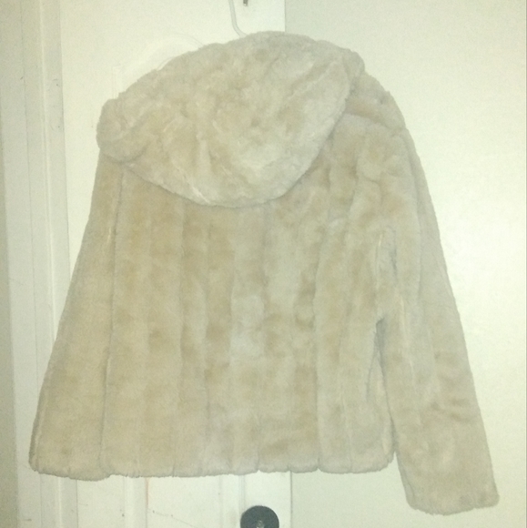 Simply Vera Verawang Jacket - Picture 3 of 4